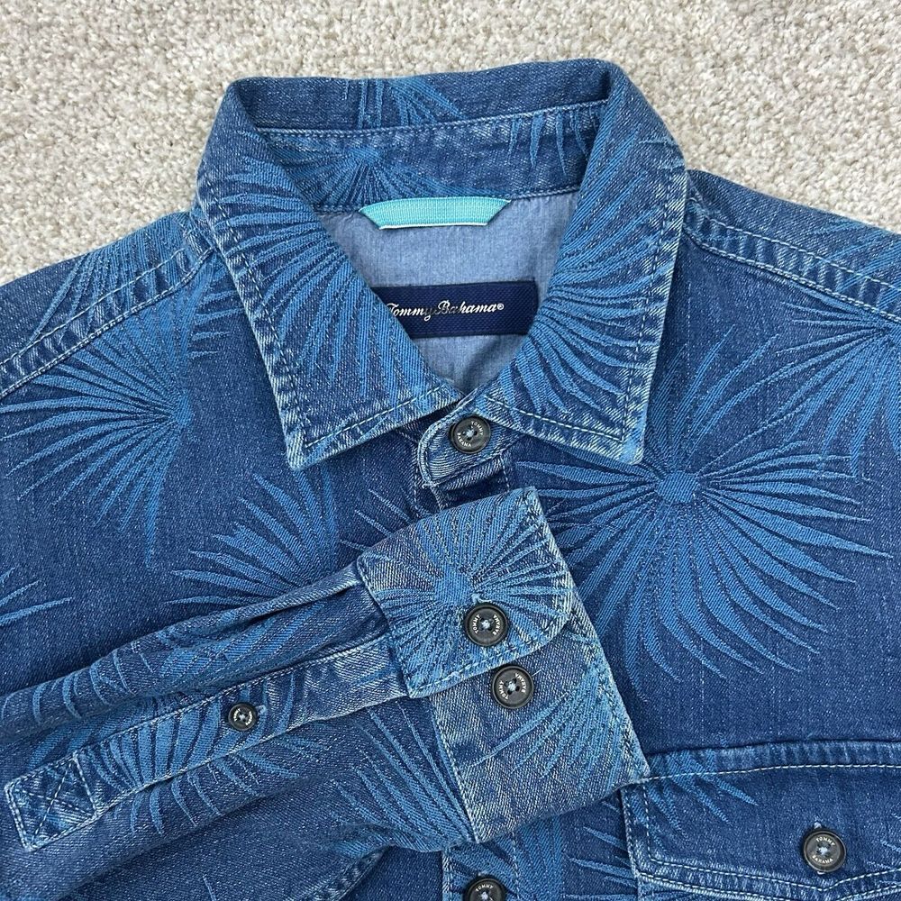 Tommy Bahama Men's Medium Woven Palm‎ Tree Long Sleeve Button Front Heavy Denim